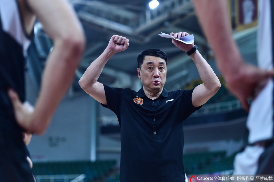 [流言板]湖人日?qǐng)?bào)：佩林卡策劃出了NBA史上最出色的交易截止日操作？
