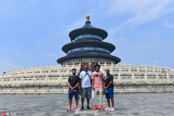 官方：那不勒斯宣布簽下萊切小將哈薩，曾獲得U19歐青賽MVP