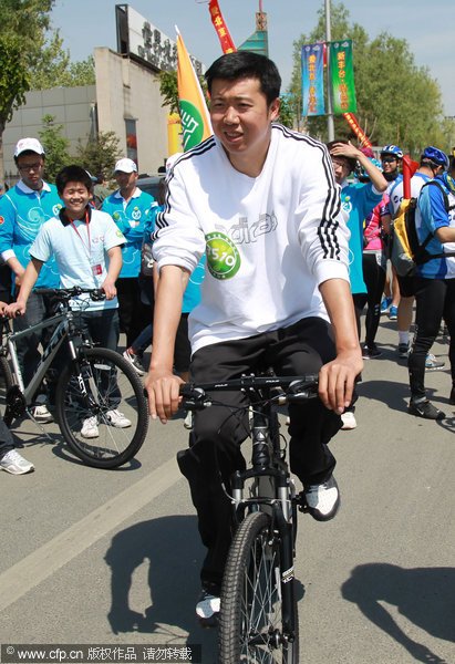 斯洛特：伊薩克會(huì)進(jìn)歐冠名單也有機(jī)會(huì)上場(chǎng)，但不會(huì)踢滿90分鐘