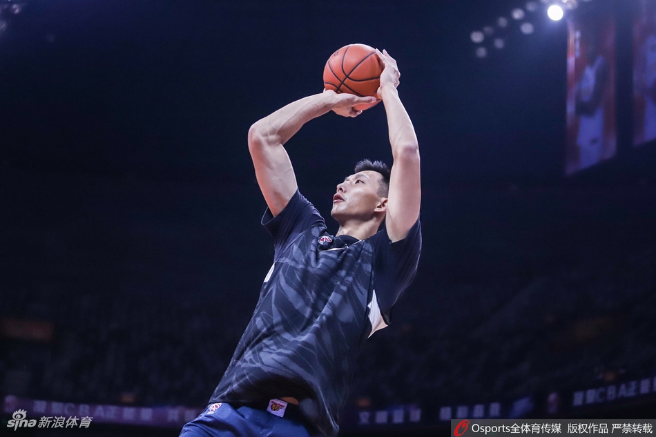 直播吧12月31日訊NBA常規(guī)賽，76人125-103輕取開拓者。此役76人中鋒恩比德表現(xiàn)出色，打了35分鐘21投12中，三分1中1、罰球13中12砍全場最高37分外加9籃板3助攻，4失誤瑕不掩瑜，正
