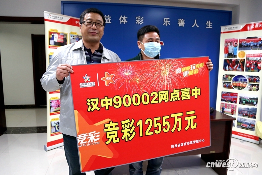 2025年09月15日 06:08:37懂球帝                 當(dāng)?shù)貢r(shí)間9月14日，據(jù)《巴黎人報(bào)》報(bào)道，在對(duì)陣?yán)仕沟谋荣愔惺軅陌屠枋ト斩騿T貝拉爾多將在當(dāng)天晚間接受進(jìn)一步檢查。 據(jù)
