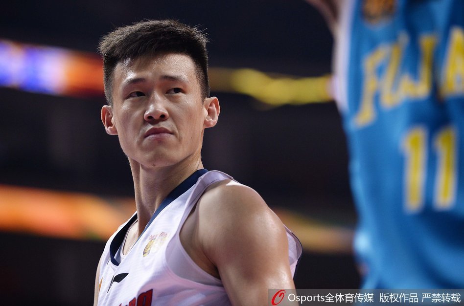 虎撲01月07日訊 今日NBA常規(guī)賽，馬刺110-114不敵公牛。本場比賽文班亞馬出戰(zhàn)34分鐘，22投9中得到23分14籃板4助攻，送出8次封蓋。根據(jù)數(shù)據(jù)統(tǒng)計，這是文班亞馬生涯第14次單場7+蓋帽，其
