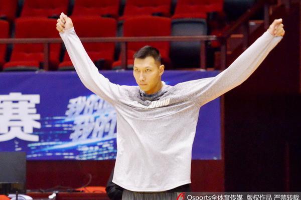 德拉富恩特執(zhí)教西班牙25勝僅用33場，僅次于博斯克