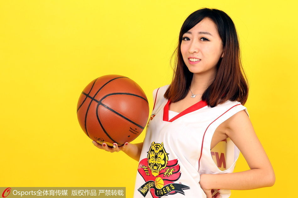 11戰(zhàn)0勝9負(fù)！阿塞拜疆足協(xié)怒斥老帥桑托斯：我們不需要懦弱的足球