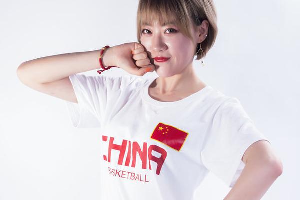 靜待AD！獨(dú)行俠官方曬昨日賽場(chǎng)照，明日將對(duì)陣凱爾特人