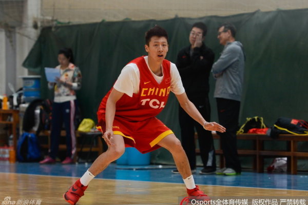 ??科爾稱贊騎士：他們讓我想起了我剛來時勇士隊(duì)的樣子