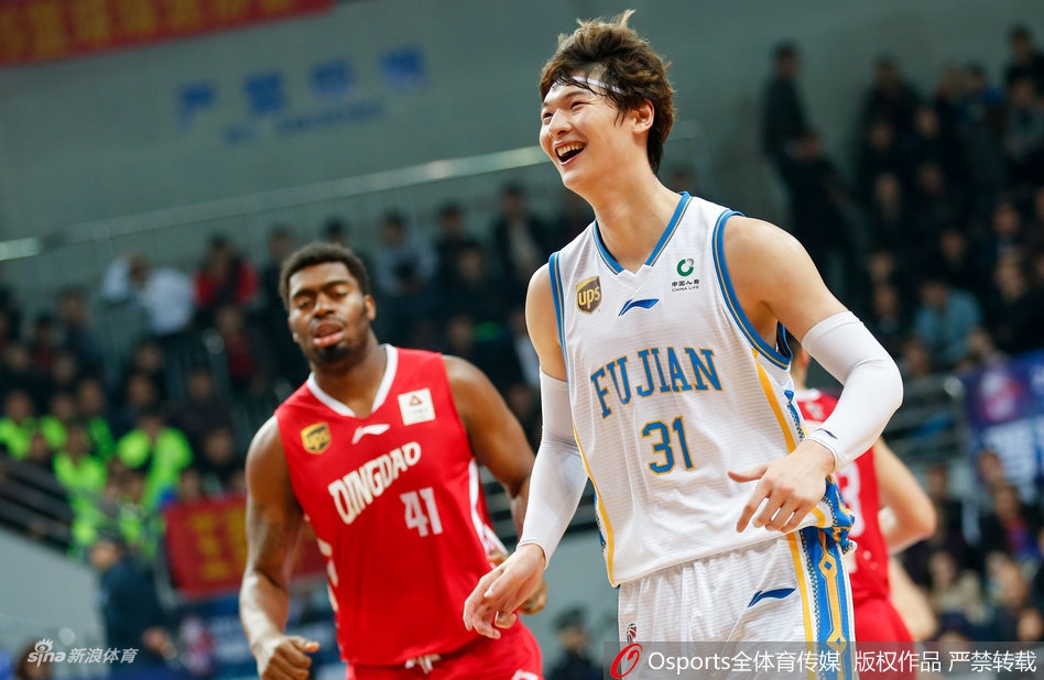 11戰(zhàn)0勝9負(fù)！阿塞拜疆足協(xié)怒斥老帥桑托斯：我們不需要懦弱的足球
