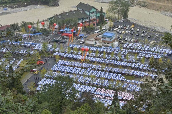 1天傷3人！巴黎隊(duì)內(nèi)登貝萊、杜埃傷缺，而主帥恩里克鎖骨骨折