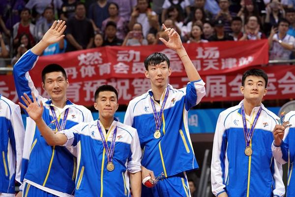 C羅國(guó)家隊(duì)140球進(jìn)球時(shí)間分布：上半場(chǎng)共57球 下半場(chǎng)共83球