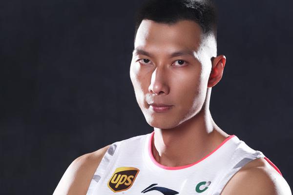 直播吧12月31日訊 NBA常規(guī)賽，76人125-103戰(zhàn)勝開拓者。本場比賽，76人球員馬克西表現(xiàn)不錯，進(jìn)攻端打得很有侵略性，在36分鐘的時間里，投籃13中7，三分球7中3，罰球6中6，拿到23分1籃
