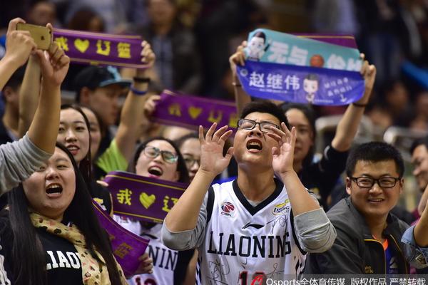 記者提問(wèn)傳中腳法如何？王鈺棟：那你印象錯(cuò)了，我肯定就是全能！