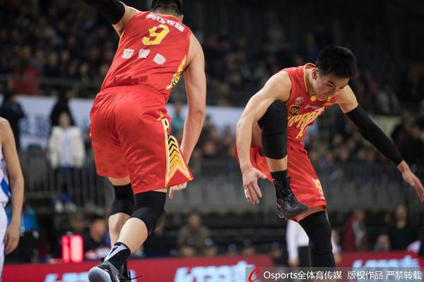 久保建英：和阿吉雷共事時(shí)回憶不太美好，戰(zhàn)墨西哥要展現(xiàn)自身成長(zhǎng)